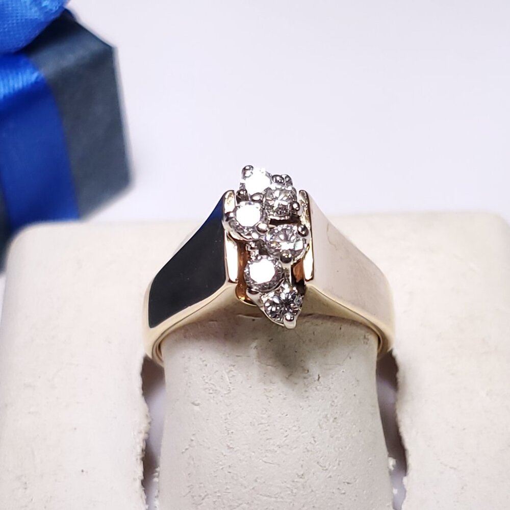 Estate .50ctw Natural Rd Diam cluster top 5g 14Kt Y/Gold raised sides Ring#20906